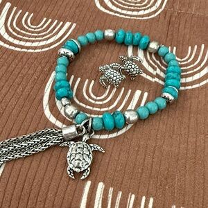 Turquoise Turtle Beaded Bracelet with Turtle Earrings